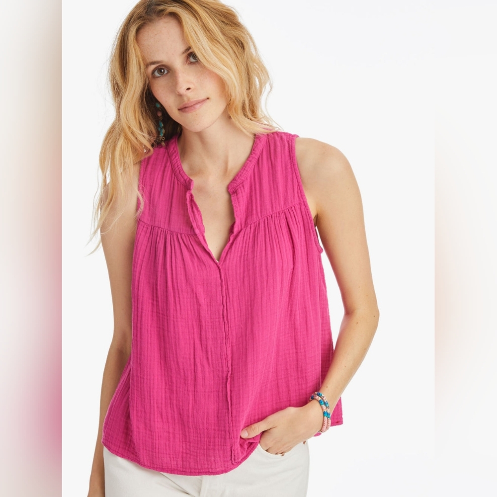 Xirena - Carrie Top in Lipstick Pink - Size L